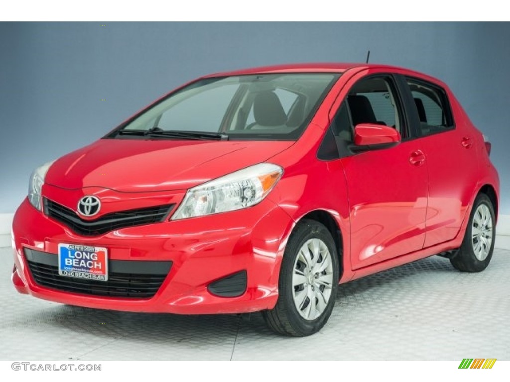 2014 Yaris LE 5 Door - Absolutely Red / Ash photo #27