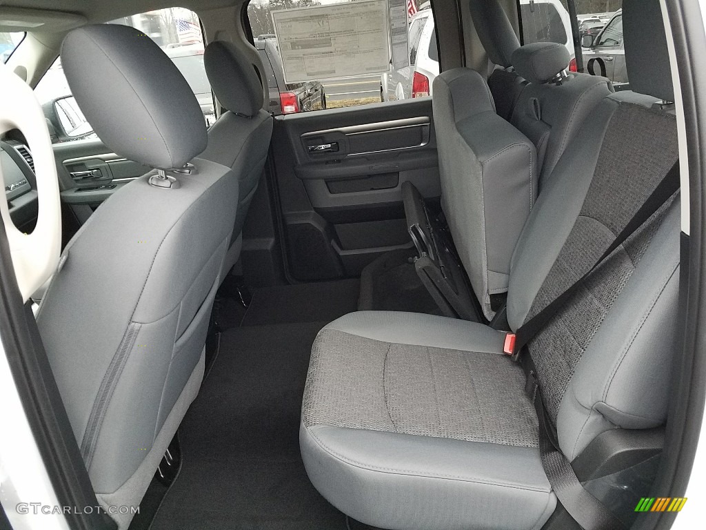 2018 1500 Big Horn Crew Cab 4x4 - Bright White / Black/Diesel Gray photo #6