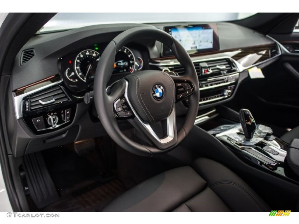 2018 5 Series 530i Sedan - Alpine White / Black photo #6