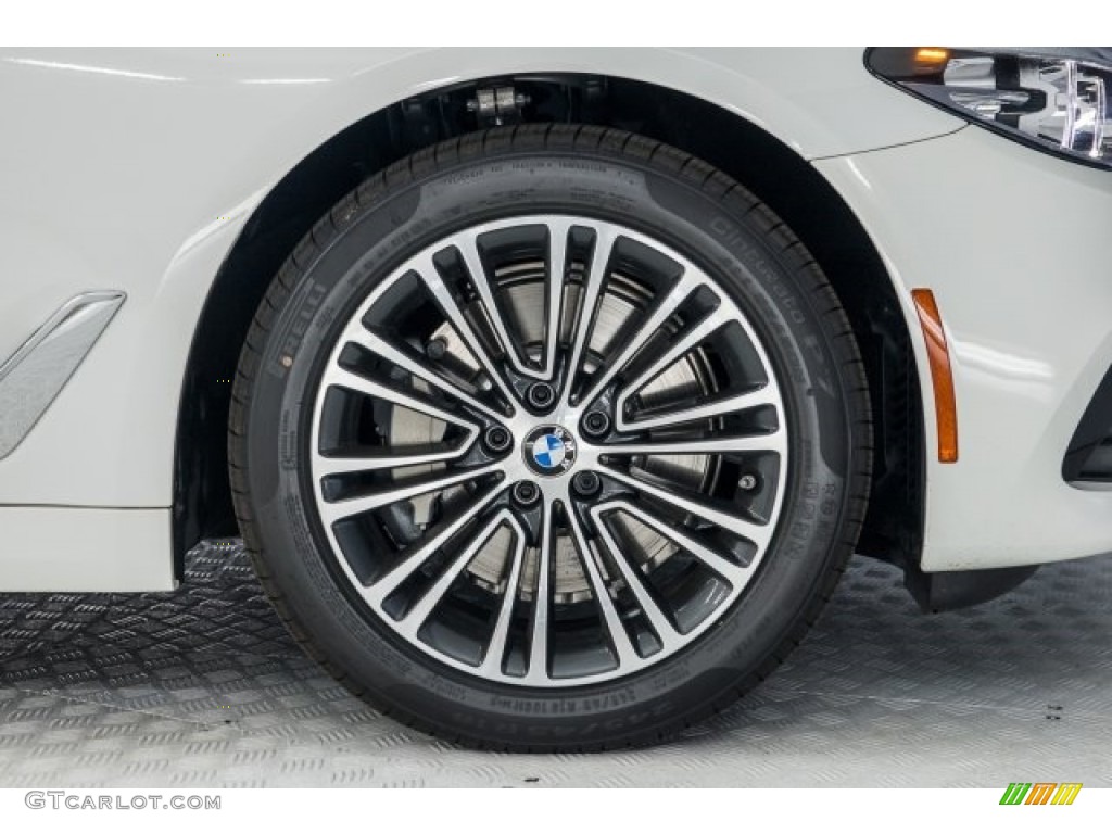 2018 5 Series 530i Sedan - Alpine White / Black photo #9