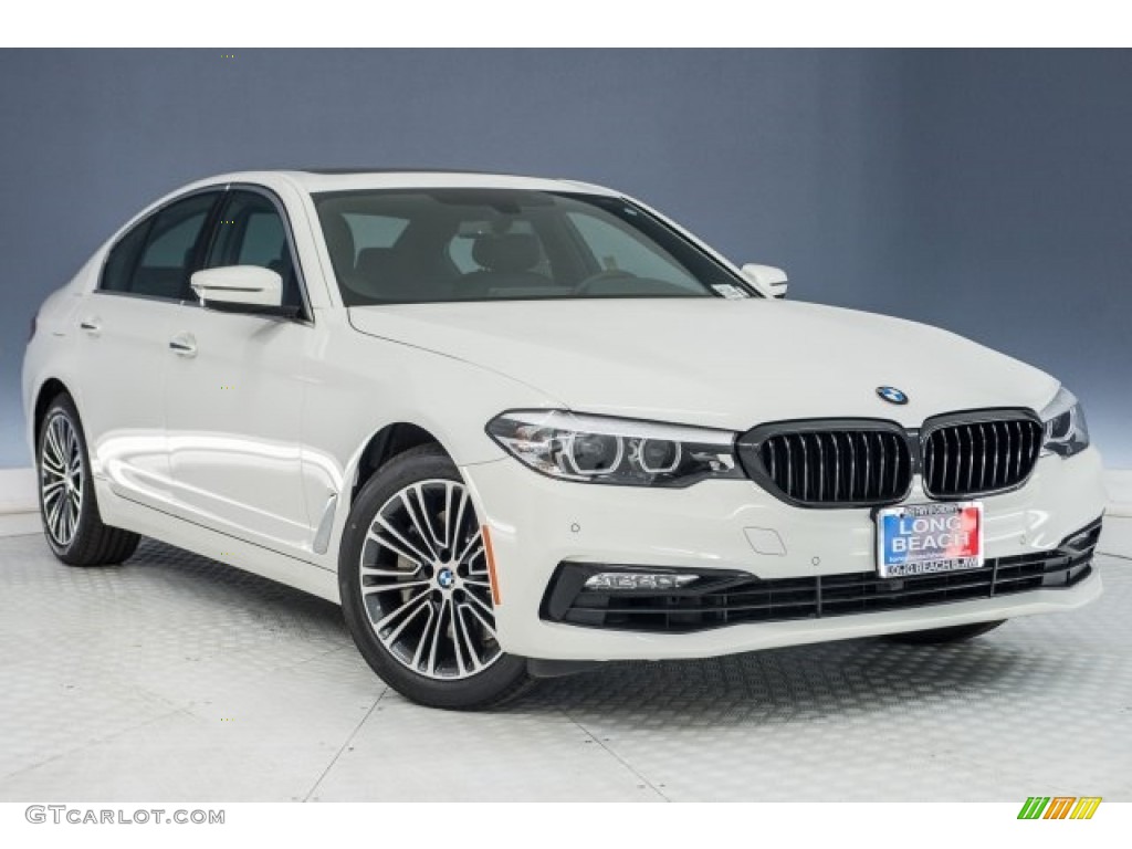 2018 5 Series 530i Sedan - Alpine White / Black photo #11