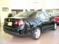 Black Uni - Jetta SE Sedan Photo No. 5
