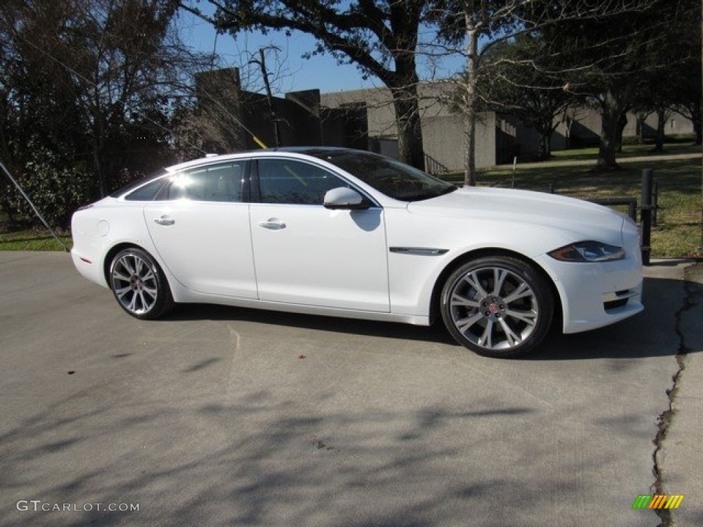 2018 XJ XJL Portfolio - Fuji White / Cashew photo #1