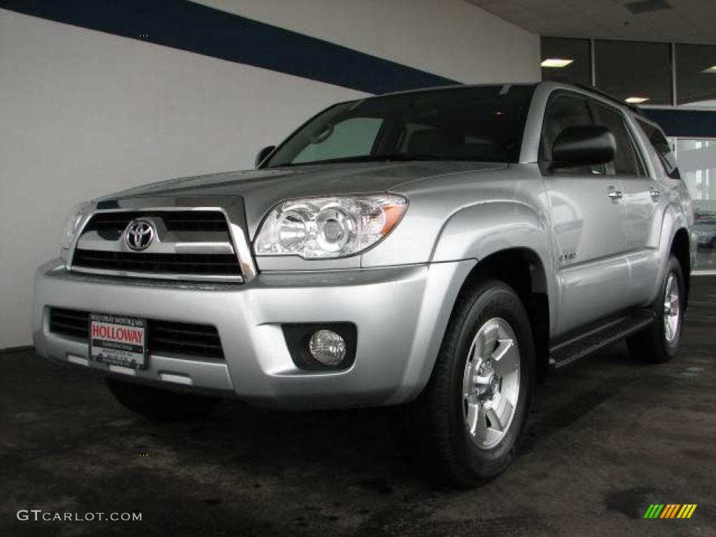 2006 4Runner SR5 4x4 - Titanium Metallic / Stone Gray photo #1