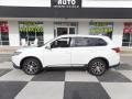 Diamond White Pearl 2017 Mitsubishi Outlander SEL