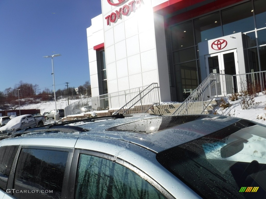 2015 Sienna XLE - Sky Blue Pearl / Ash photo #4