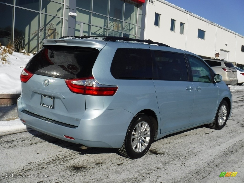 2015 Sienna XLE - Sky Blue Pearl / Ash photo #10