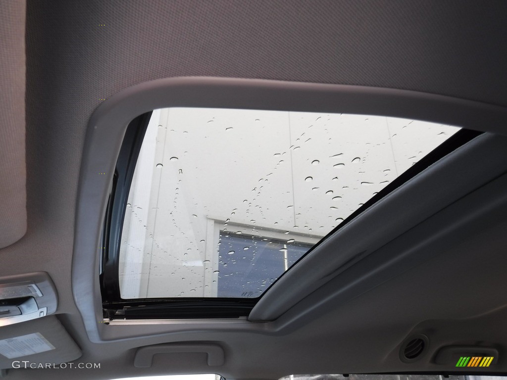 2015 Sienna XLE - Sky Blue Pearl / Ash photo #12