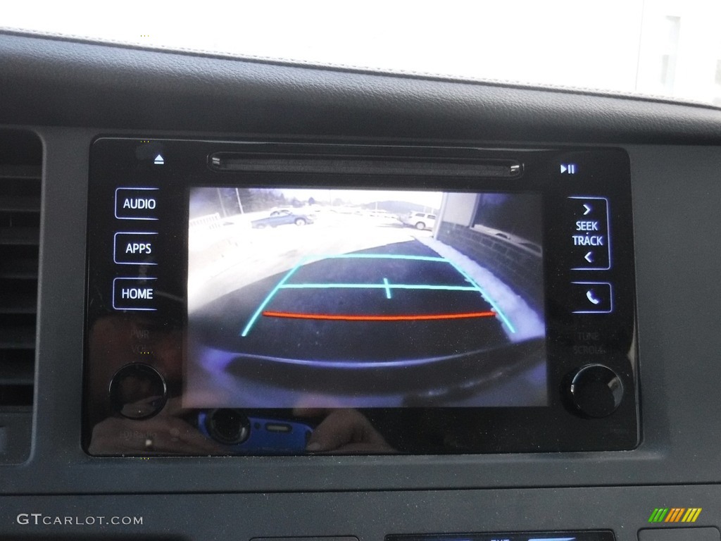 2015 Sienna XLE - Sky Blue Pearl / Ash photo #19