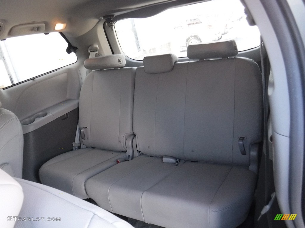 2015 Sienna XLE - Sky Blue Pearl / Ash photo #27
