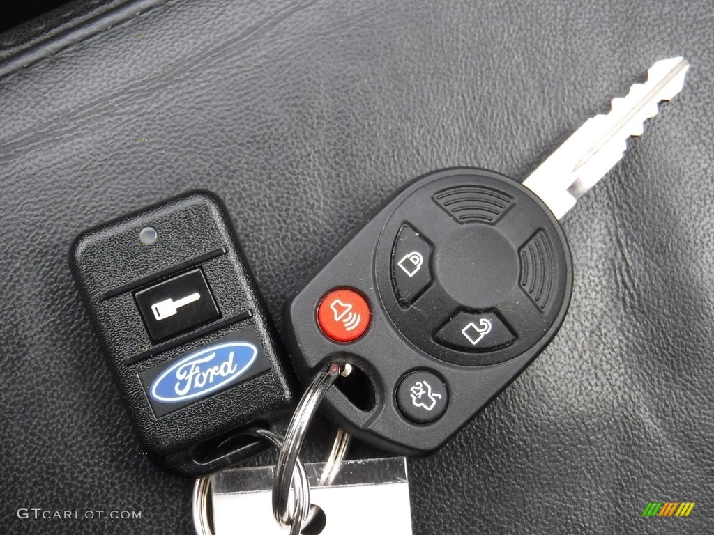 2012 Escape Limited V6 4WD - Ebony Black / Charcoal Black photo #26