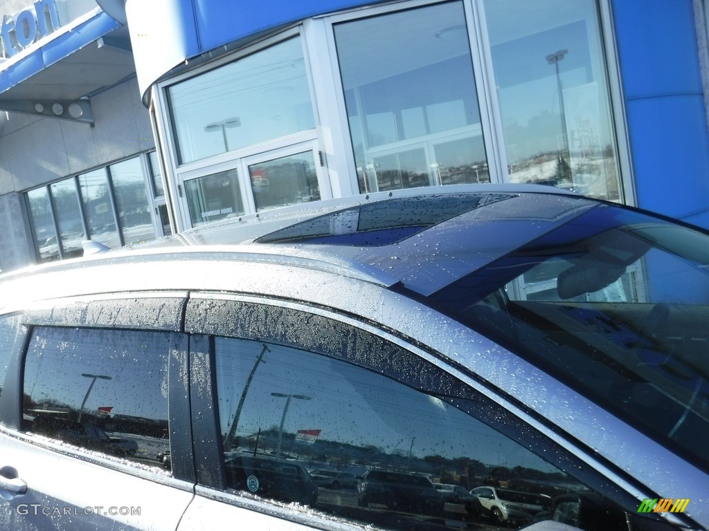 2018 CR-V Touring AWD - Lunar Silver Metallic / Gray photo #4
