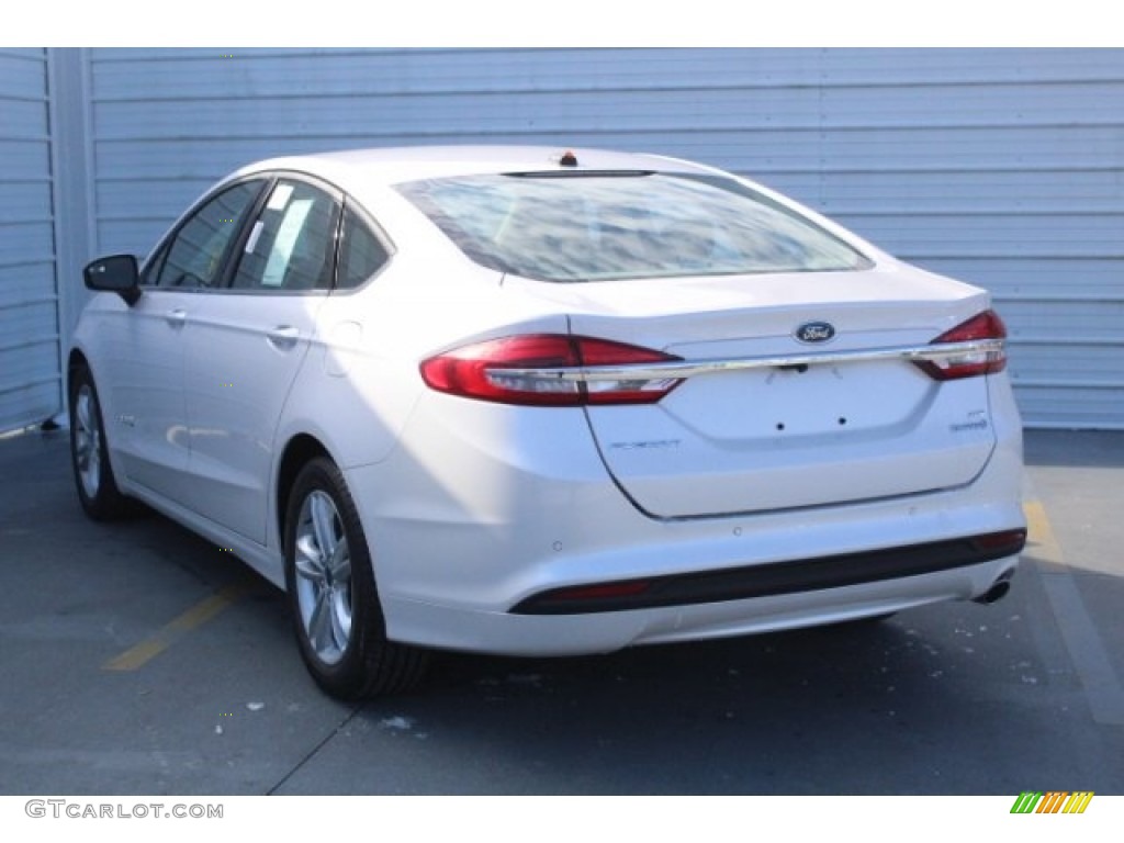 2018 Fusion Hybrid SE - White Platinum / Medium Light Stone photo #6