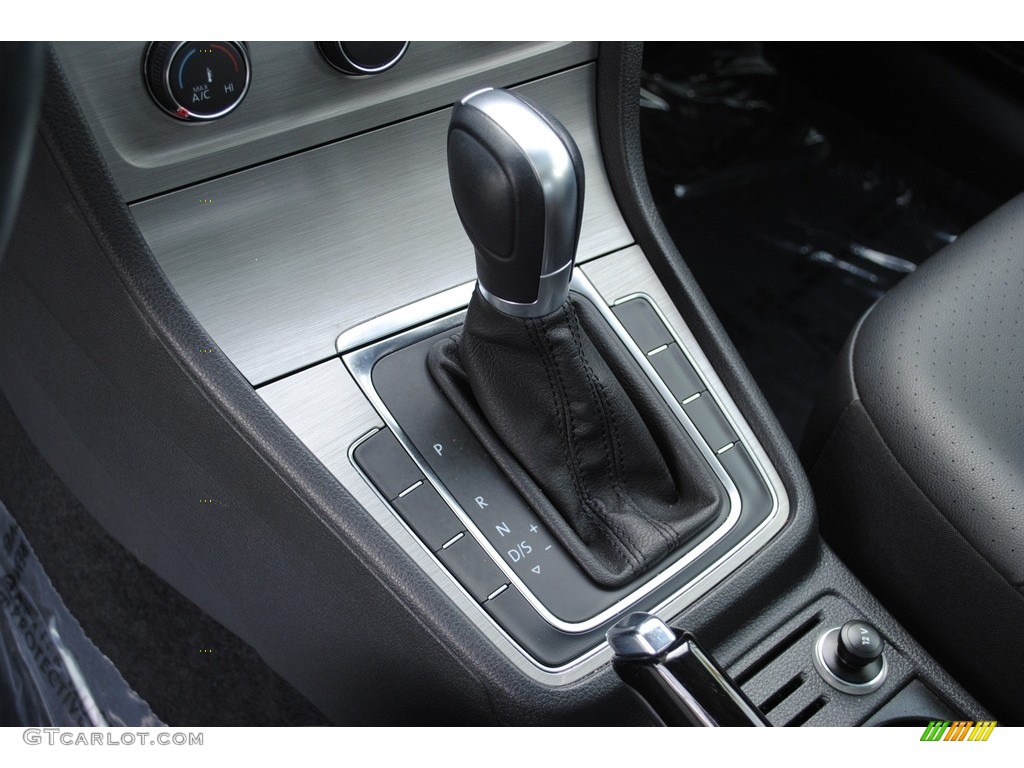 2015 Golf 4 Door 1.8T S - Night Blue Metallic / Black photo #15