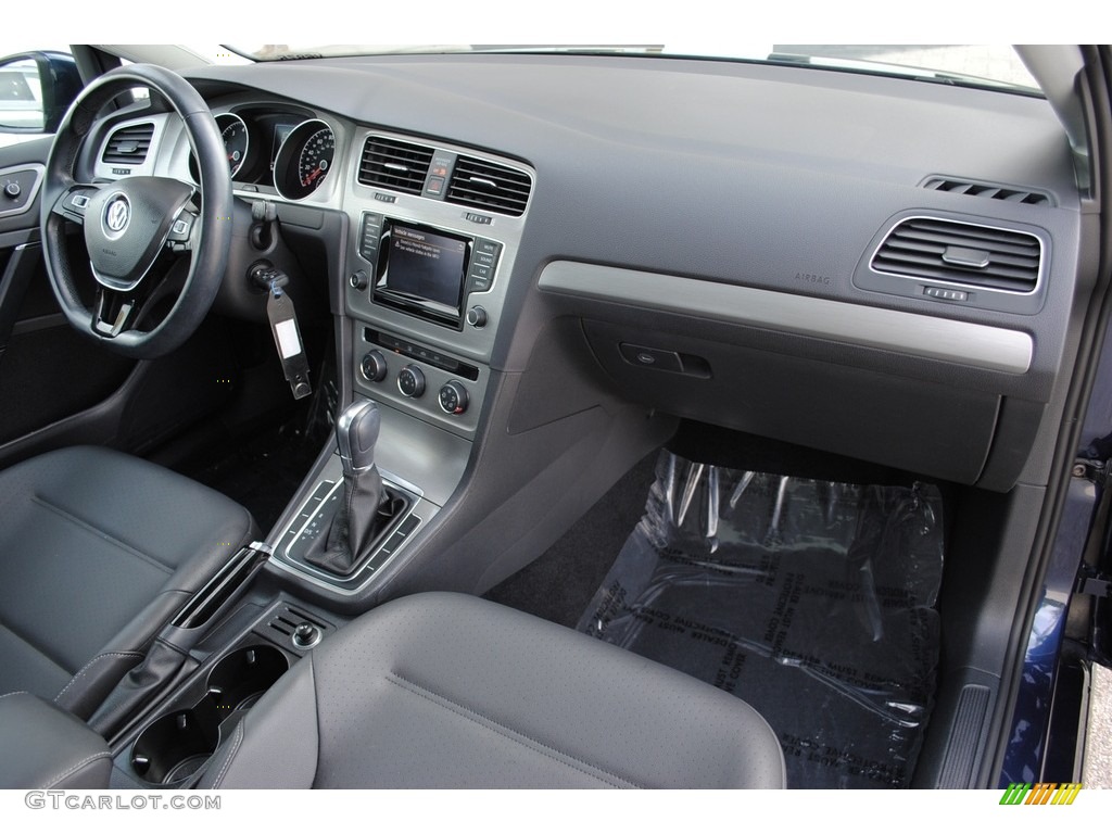 2015 Golf 4 Door 1.8T S - Night Blue Metallic / Black photo #17