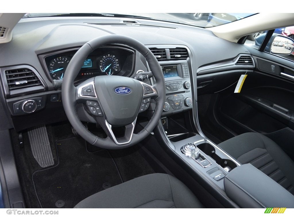 2018 Ford Fusion S Dashboard Photos