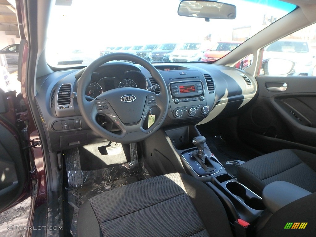 Black Interior 2018 Kia Forte LX Photo #124971354