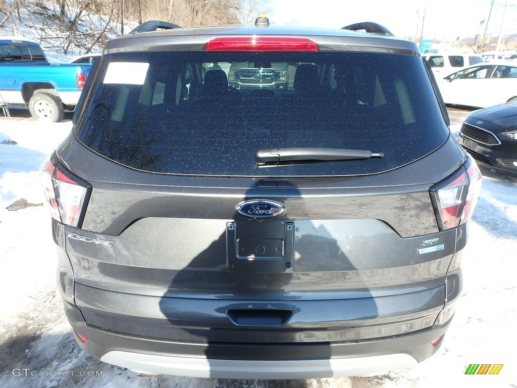 2018 Escape SE 4WD - Magnetic / Charcoal Black photo #4