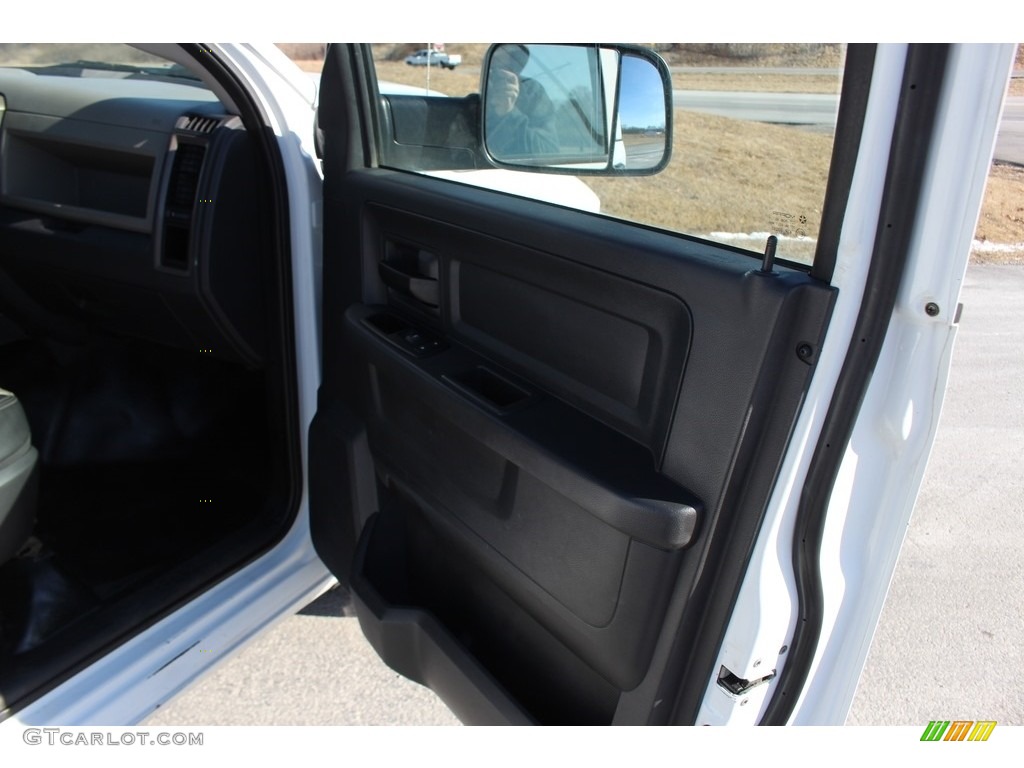2011 Ram 3500 HD ST Crew Cab Dually - Bright White / Dark Slate Gray/Medium Graystone photo #18