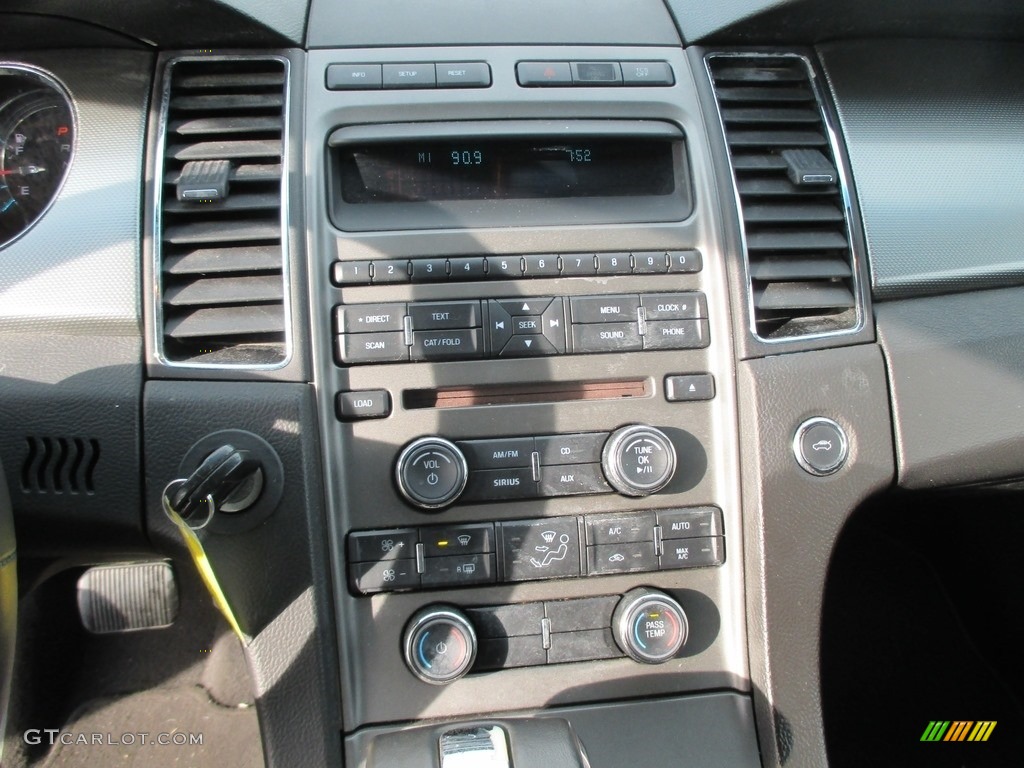 2011 Taurus SEL - Tuxedo Black / Charcoal Black photo #25