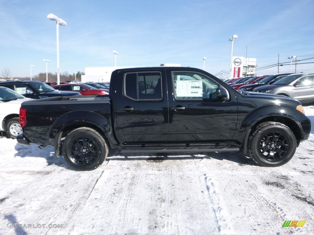 Magnetic Black 2018 Nissan Frontier SV Crew Cab 4x4 Exterior Photo #124983414