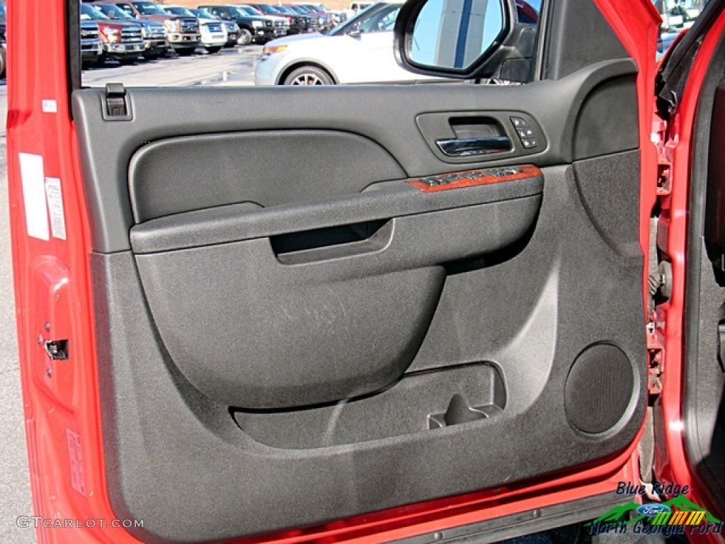 2012 Avalanche LTZ 4x4 - Victory Red / Ebony photo #29