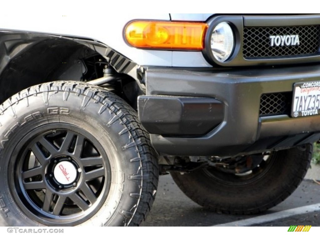 2013 FJ Cruiser 4WD - Trail Teams Cement Gray / Dark Charcoal photo #3