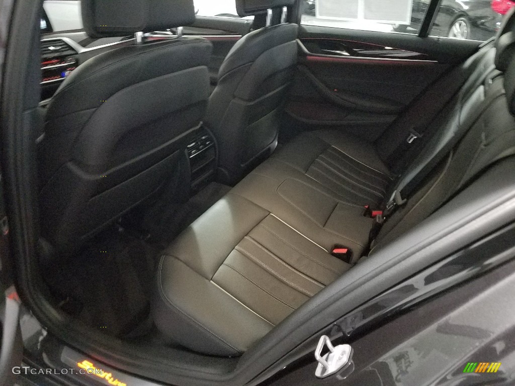 2018 5 Series 530i xDrive Sedan - Dark Graphite Metallic / Black photo #14