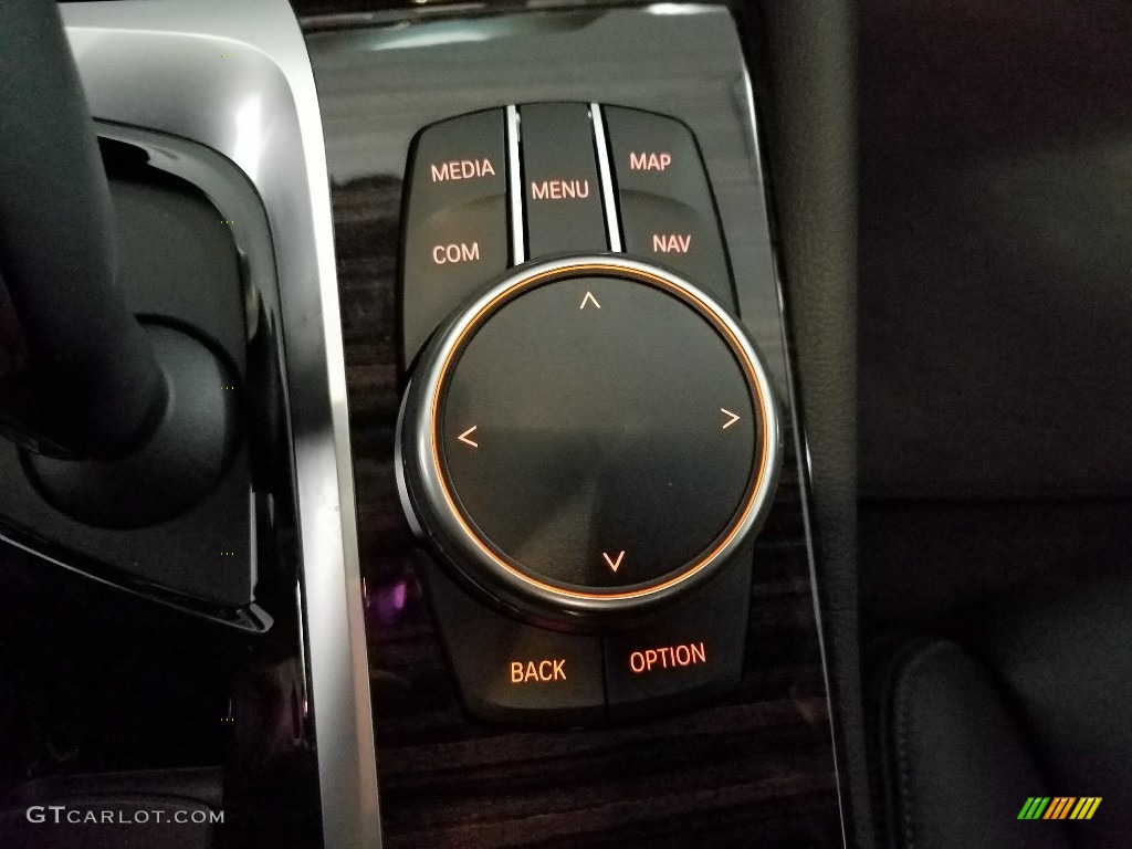 2018 5 Series 530i xDrive Sedan - Dark Graphite Metallic / Black photo #17
