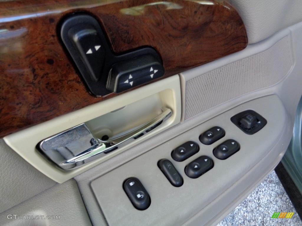 2006 Grand Marquis LS - Light Tundra Metallic / Light Camel photo #11