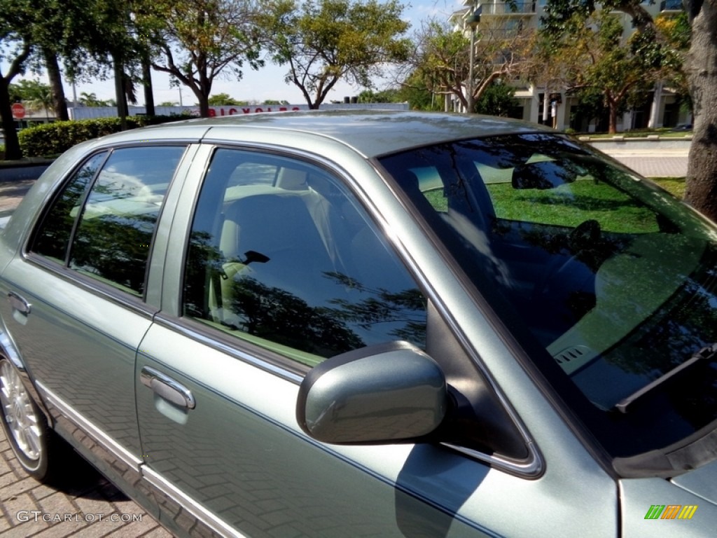 2006 Grand Marquis LS - Light Tundra Metallic / Light Camel photo #24
