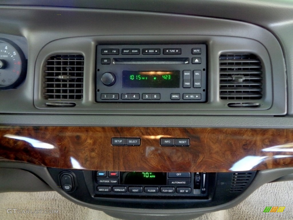 2006 Grand Marquis LS - Light Tundra Metallic / Light Camel photo #27