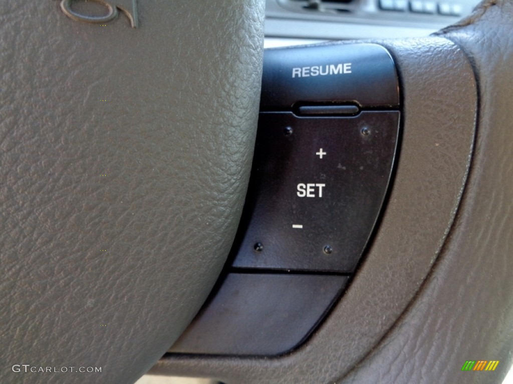 2006 Grand Marquis LS - Light Tundra Metallic / Light Camel photo #31