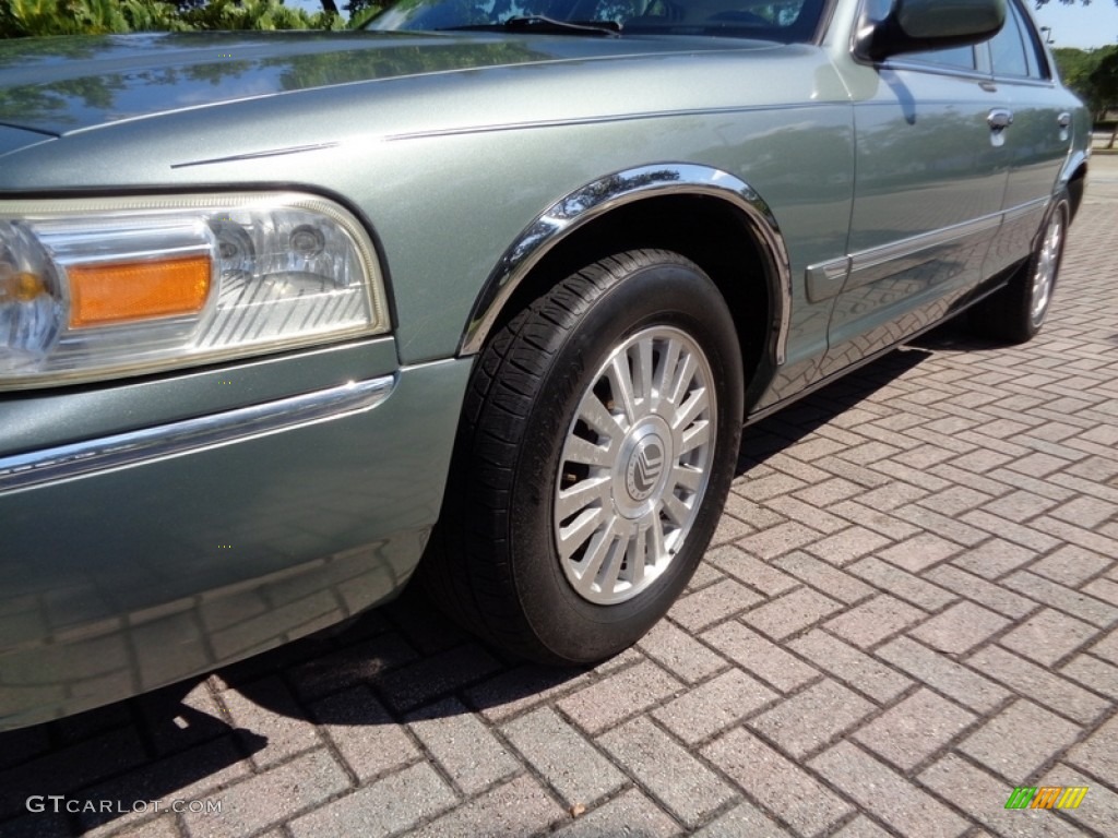 2006 Grand Marquis LS - Light Tundra Metallic / Light Camel photo #39