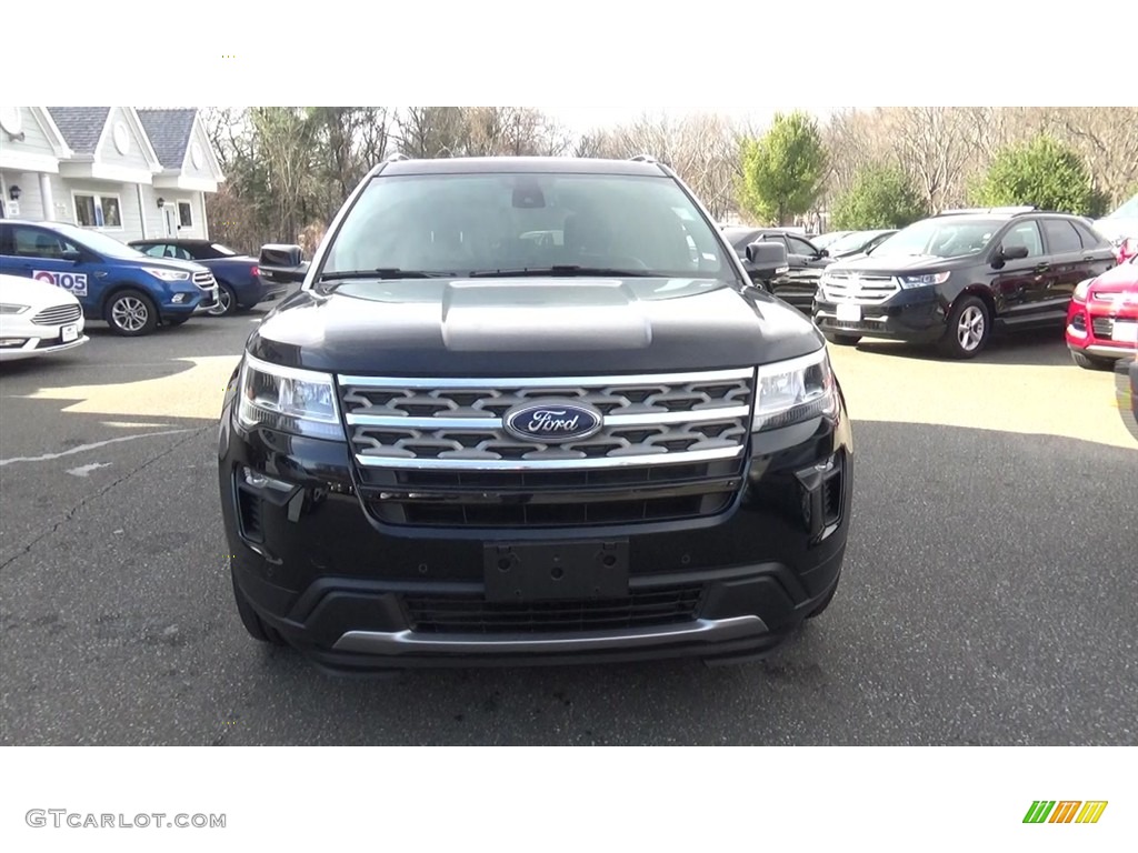 2018 Explorer XLT 4WD - Shadow Black / Ebony Black photo #2