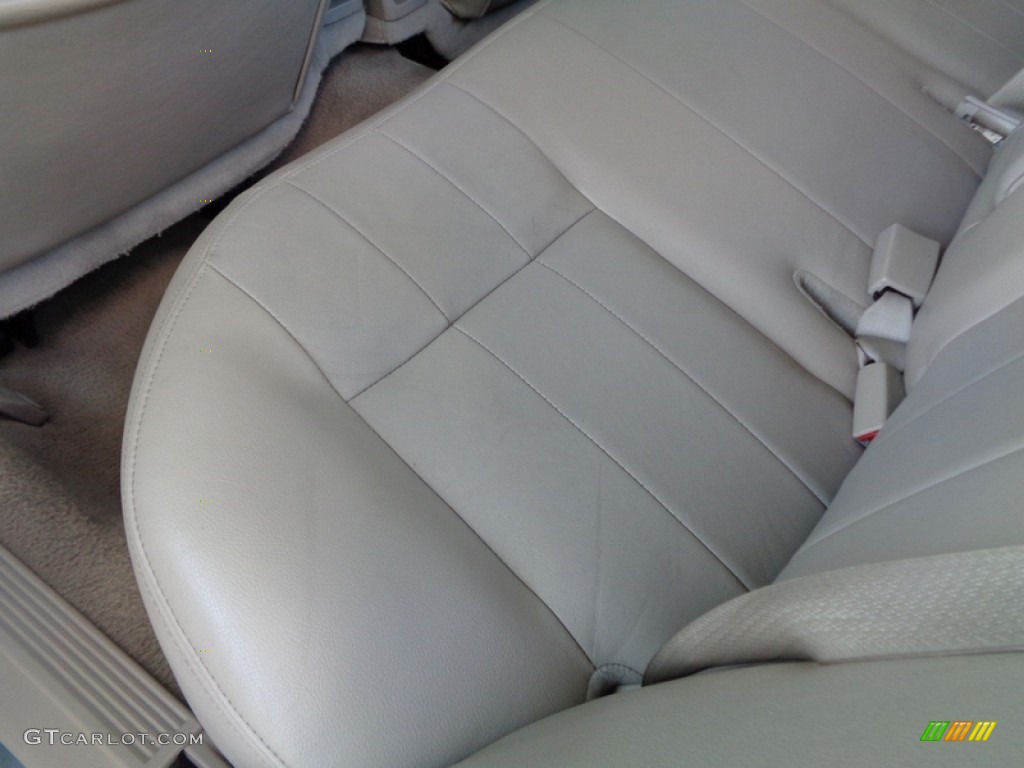 2006 Grand Marquis LS - Light Tundra Metallic / Light Camel photo #46