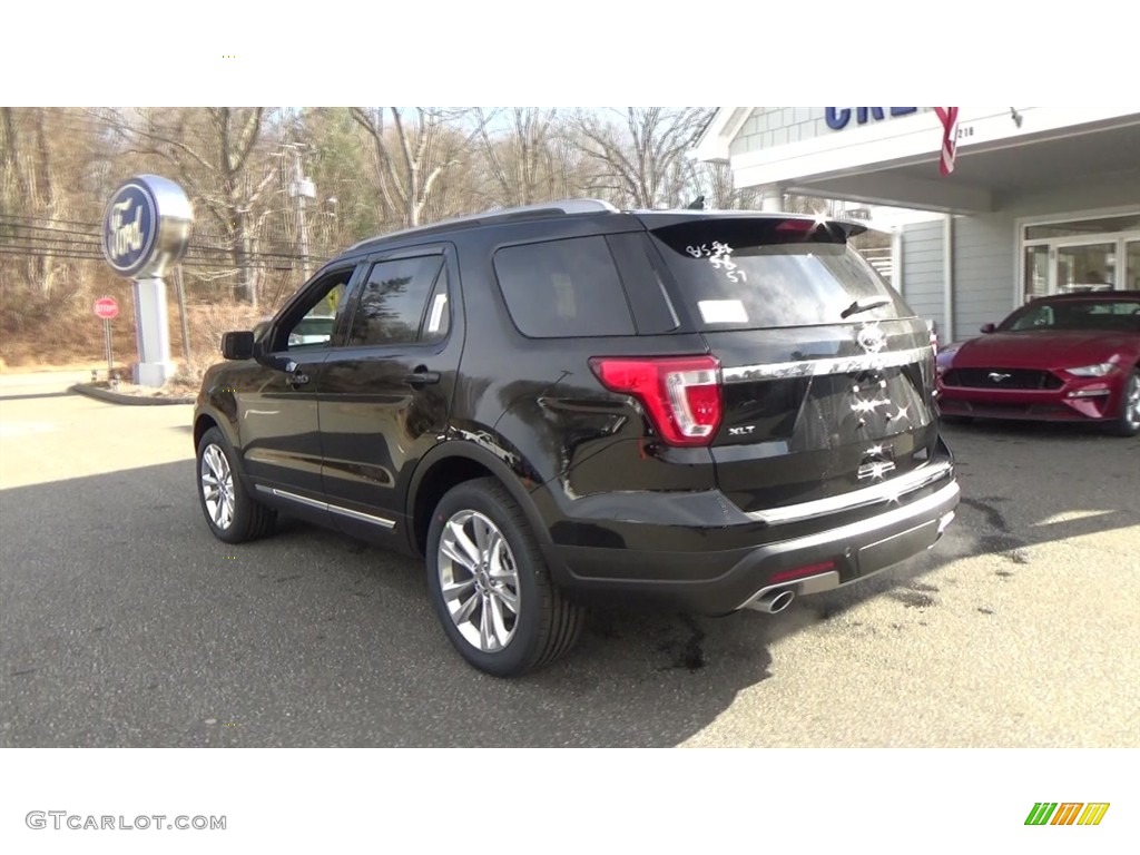 2018 Explorer XLT 4WD - Shadow Black / Ebony Black photo #5