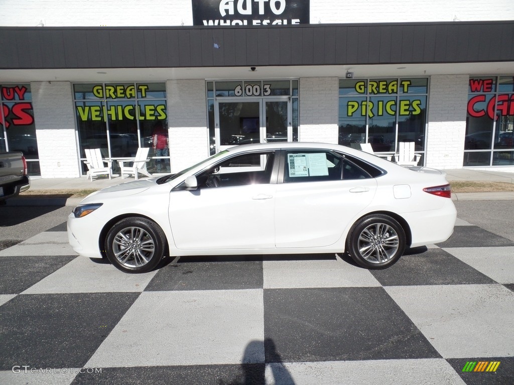 Blizzard White Pearl Toyota Camry