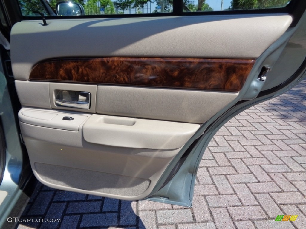 2006 Grand Marquis LS - Light Tundra Metallic / Light Camel photo #49