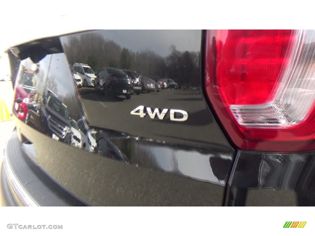 2018 Explorer XLT 4WD - Shadow Black / Ebony Black photo #9