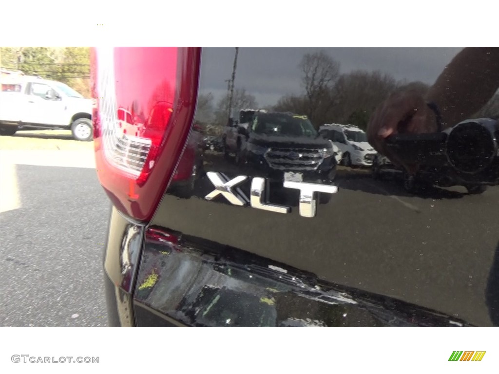 2018 Explorer XLT 4WD - Shadow Black / Ebony Black photo #10