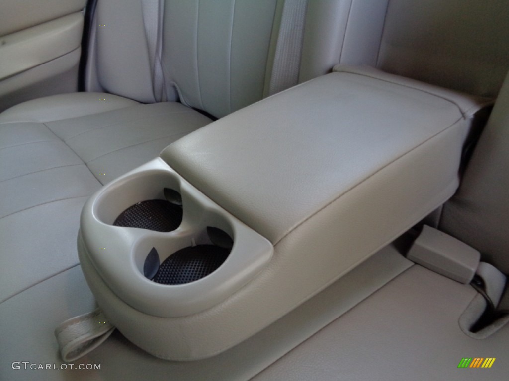 2006 Grand Marquis LS - Light Tundra Metallic / Light Camel photo #54