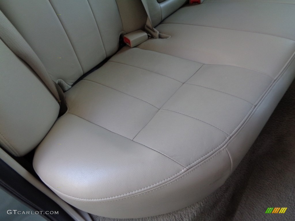 2006 Grand Marquis LS - Light Tundra Metallic / Light Camel photo #57