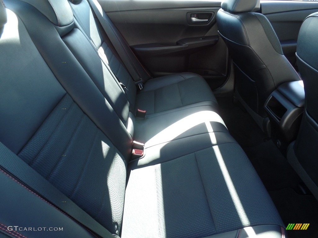 2017 Camry SE - Blizzard White Pearl / Black photo #14