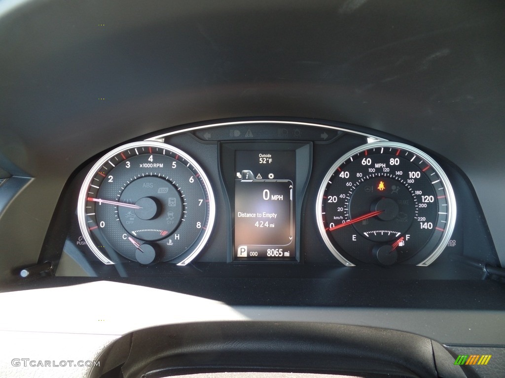 2017 Camry SE - Blizzard White Pearl / Black photo #16