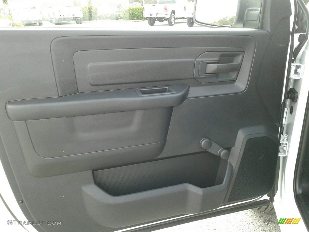 2018 1500 Tradesman Regular Cab - Bright White / Black/Diesel Gray photo #17
