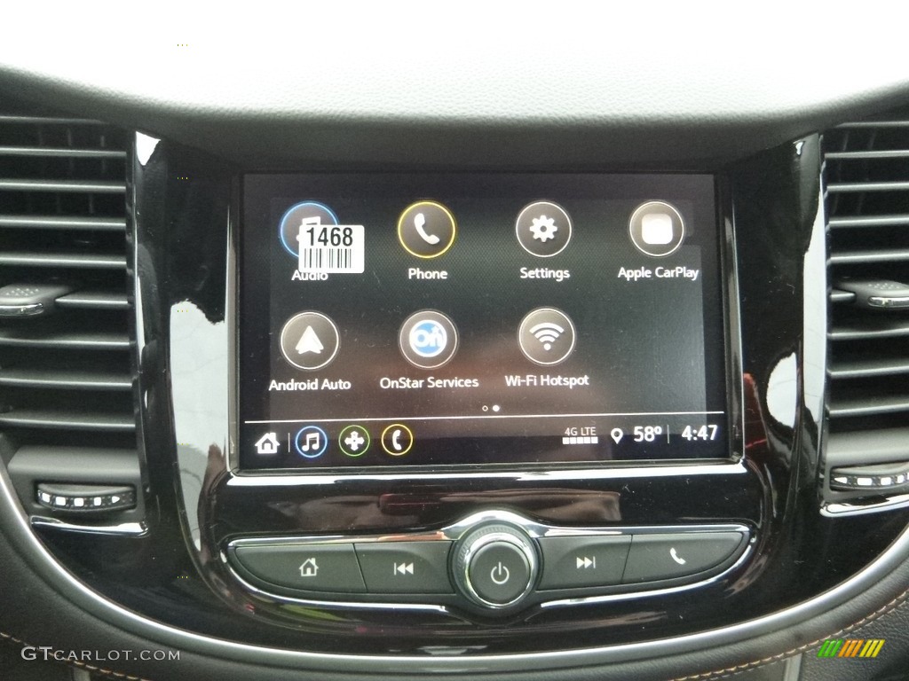 2018 Trax LT AWD - Summit White / Jet Black photo #18