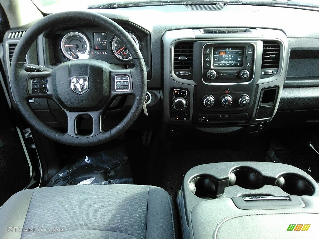 2018 1500 Express Crew Cab 4x4 - Bright White / Black/Diesel Gray photo #8