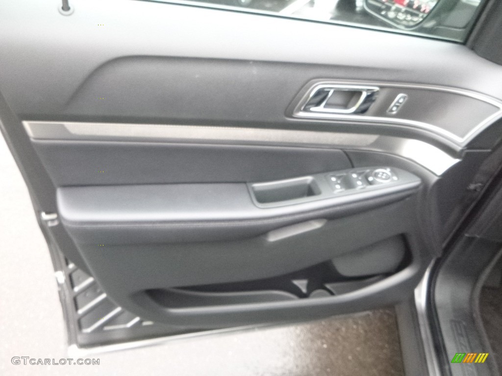 2018 Explorer XLT 4WD - Magnetic Metallic / Ebony Black photo #11