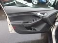 White Gold - Focus SE Sedan Photo No. 11